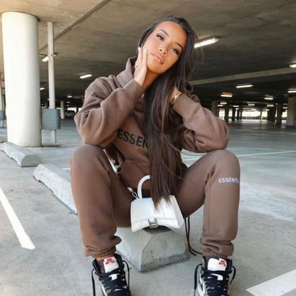 VIRAL HOODIE + FREE TRACKPANTS (TODAY ONLY)